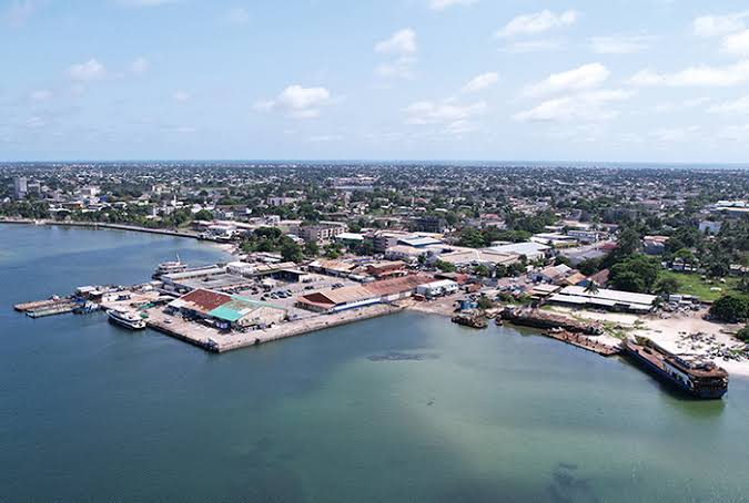 Ship Chandler Port-Gentil marine supply operation in Gabon